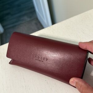 Radley London Women’s Burgundy Red Leather Glass Case / Excellent Condition